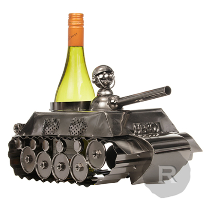 Le porte bouteille Tank de Bar Originale : une décoration amusante