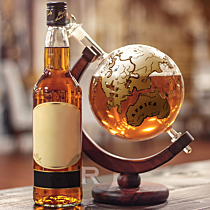 Bar Originale - Carafe deluxe - Globe terrestre doré avec tank - 75cl